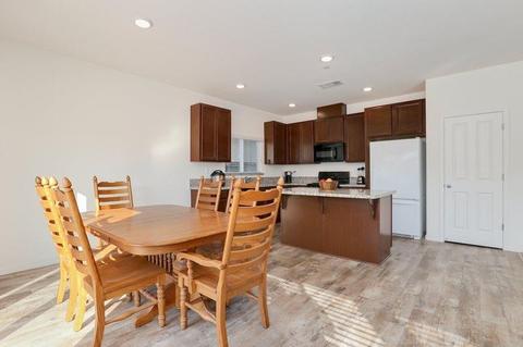 566 Pendragon St, Manteca, CA 95337 photo 13