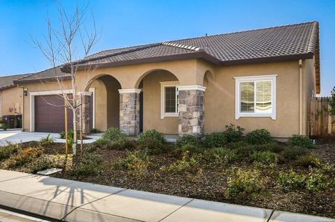 566 Pendragon St, Manteca, CA 95337 photo 2