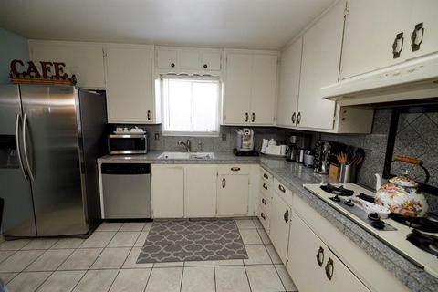 917 Cadillac Dr, Modesto, CA 95351 photo 10
