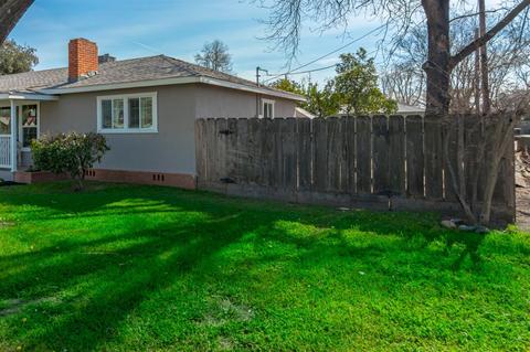 1116 Half Moon Dr, Modesto, CA 95350 photo 4