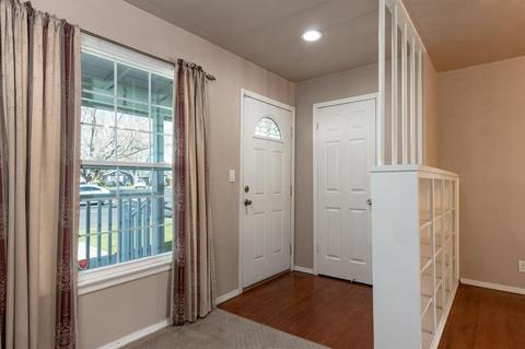 1116 Half Moon Dr, Modesto, CA 95350 photo 6