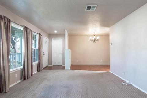 1116 Half Moon Dr, Modesto, CA 95350 photo 7