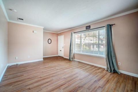 3915 Oak Villa Cir, Carmichael, CA 95608 photo 2