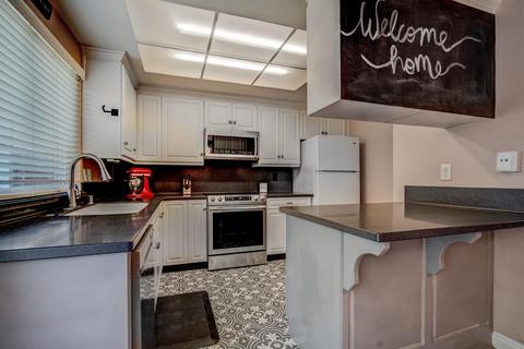 3915 Oak Villa Cir, Carmichael, CA 95608 photo 9