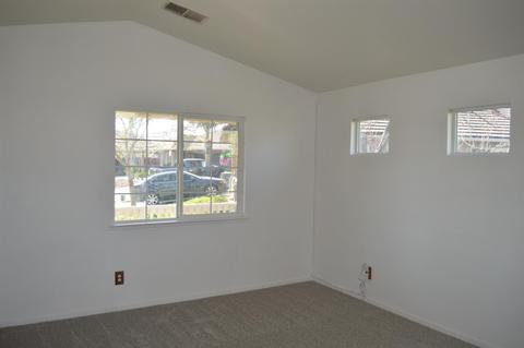 504 John Ct, Merced, CA 95341 photo 4