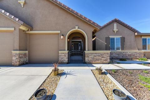 792 Whitaker Way, Galt, CA 95632 photo 3
