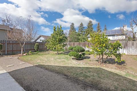 425 E Augusta St, Woodbridge, CA 95258 photo 32