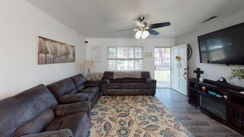 608 Summit Ct, Modesto, CA 95357 photo 4