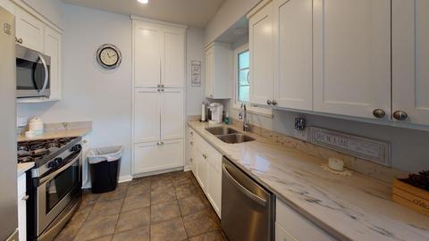 608 Summit Ct, Modesto, CA 95357 photo 7
