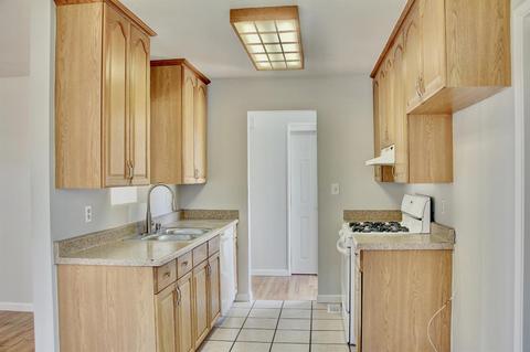 1309 Cardinal St, Lodi, CA 95242 photo 8