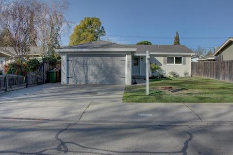 1309 Cardinal St, Lodi, CA 95242 photo 4