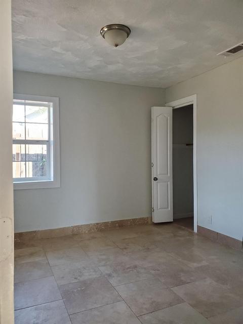 2216 Robertson Rd, Modesto, CA 95351 photo 9