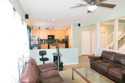 401 Carnelian Ave, Lathrop, CA 95330 photo 10