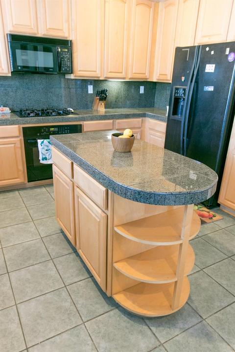 401 Carnelian Ave, Lathrop, CA 95330 photo 6