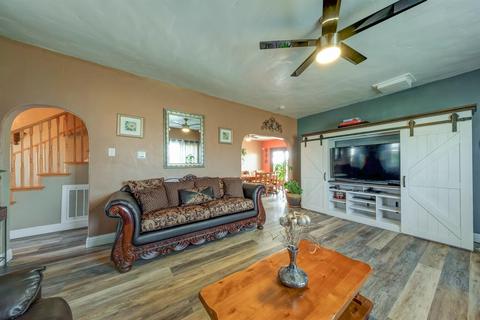 1712 Pomelo Ave, Patterson, CA 95363 photo 21