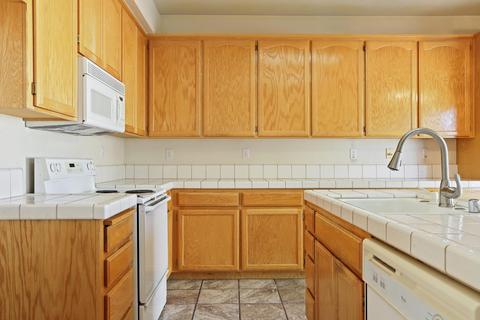 895 Henderson Way, Tracy, CA 95376 photo 13