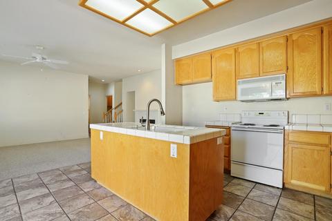 895 Henderson Way, Tracy, CA 95376 photo 16