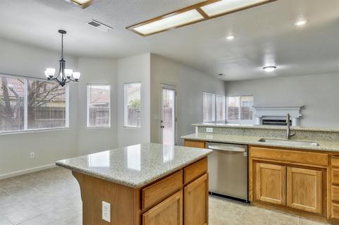 1664 Via Milano, Gustine, CA 95322 photo 14