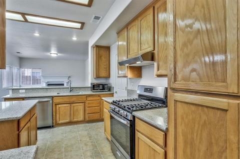 1664 Via Milano, Gustine, CA 95322 photo 13