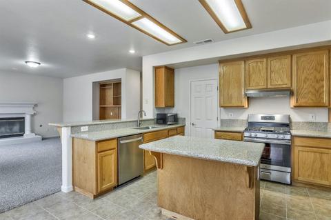 1664 Via Milano, Gustine, CA 95322 photo 16