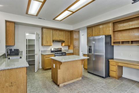 1664 Via Milano, Gustine, CA 95322 photo 15