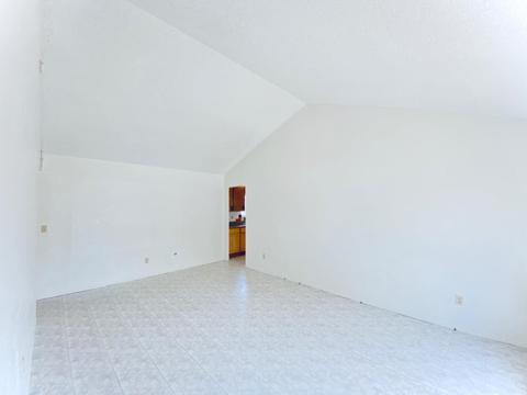 2037 Robertson Rd, Modesto, CA 95351 photo 5