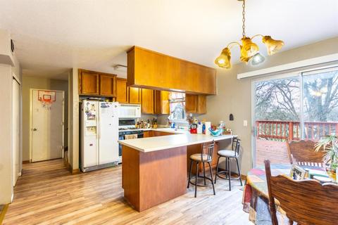 2043 Stonybrook Dr, Red Bluff, CA 96080 photo 9