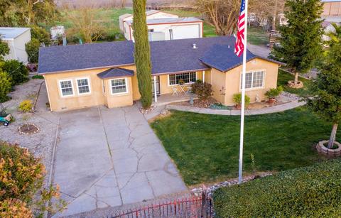 698 S Patrick Rd, Stockton, CA 95215 photo 1