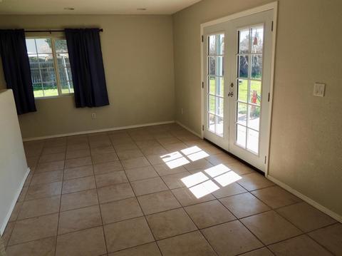 524 Bella Ct, Lathrop, CA 95330 photo 3