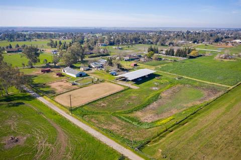 11783 Blake Rd, Wilton, CA 95693 photo 4