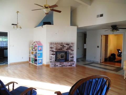 1813 White Birch Dr, Hughson, CA 95326 photo 8