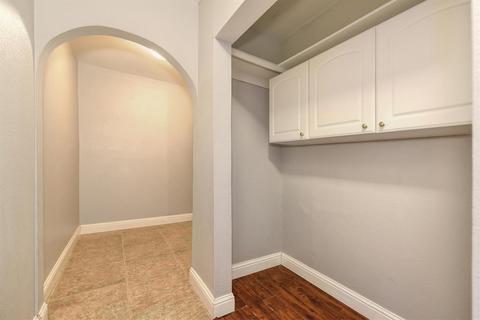 8666 Pardillo Ave, Orangevale, CA 95662 photo 18