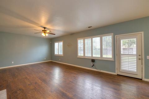 301 Memory Ln, Turlock, CA 95382 photo 16