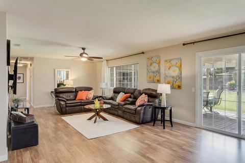146 Perraud Dr, Folsom, CA 95630 photo 4