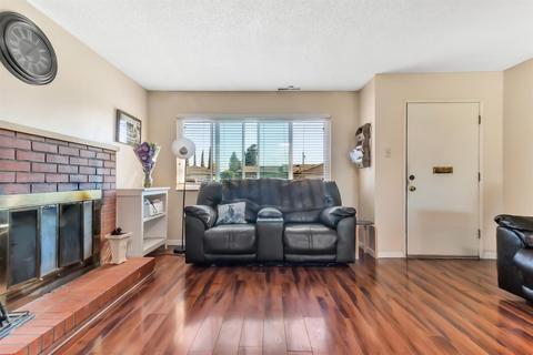 131 Hayes Dr, Turlock, CA 95382 photo 5