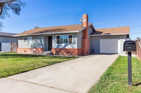 131 Hayes Dr, Turlock, CA 95382 photo 2