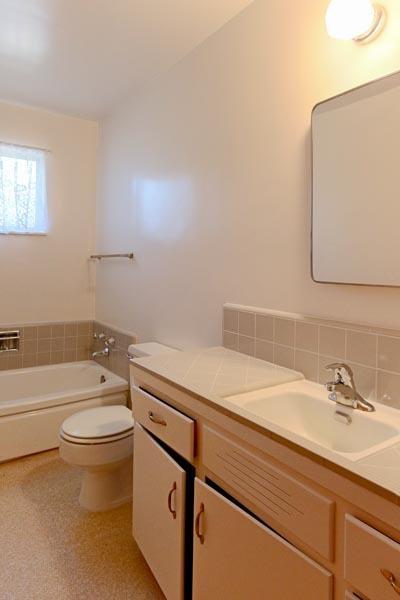 241 Martha St, Manteca, CA 95337 photo 12