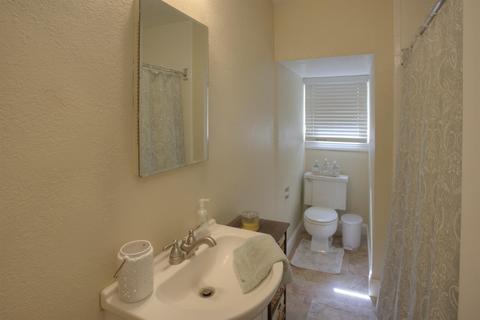 659 Bell, Turlock, CA 95380 photo 11