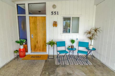 551 Isla Pl, Davis, CA 95616 photo 2