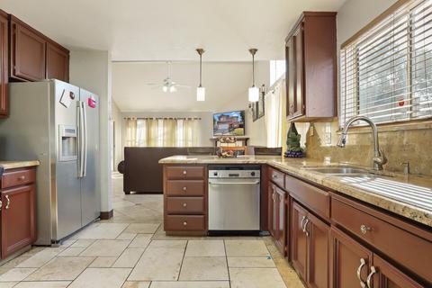 1524 Cartwright Ct, Modesto, CA 95351 photo 7