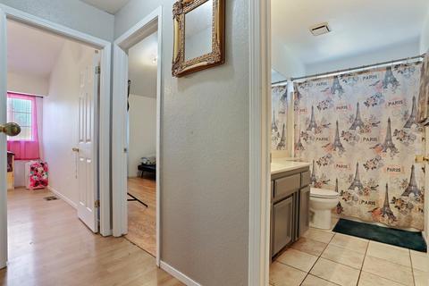 1524 Cartwright Ct, Modesto, CA 95351 photo 11