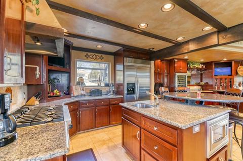 601 Albers Rd, Modesto, CA 95357 photo 2