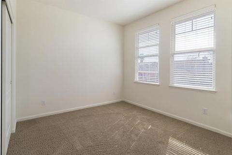91 Camelback St, Lathrop, CA 95330 photo 25