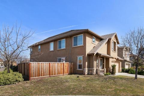 91 Camelback St, Lathrop, CA 95330 photo 2