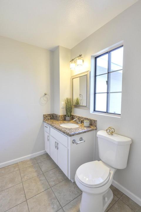 1121 El Vecino Ave, Modesto, CA 95350 photo 7