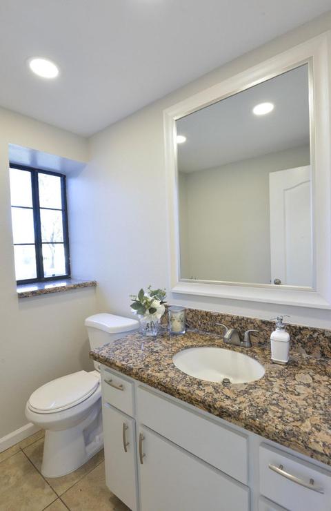 1121 El Vecino Ave, Modesto, CA 95350 photo 17