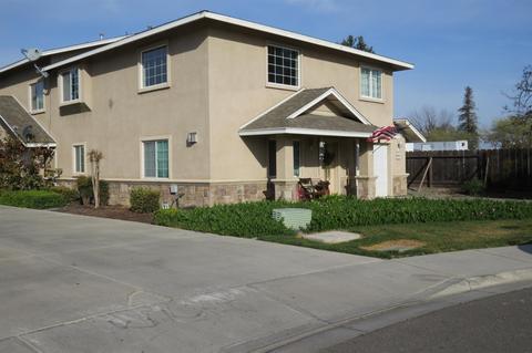 3203 Kay St, Ceres, CA 95307 photo 1