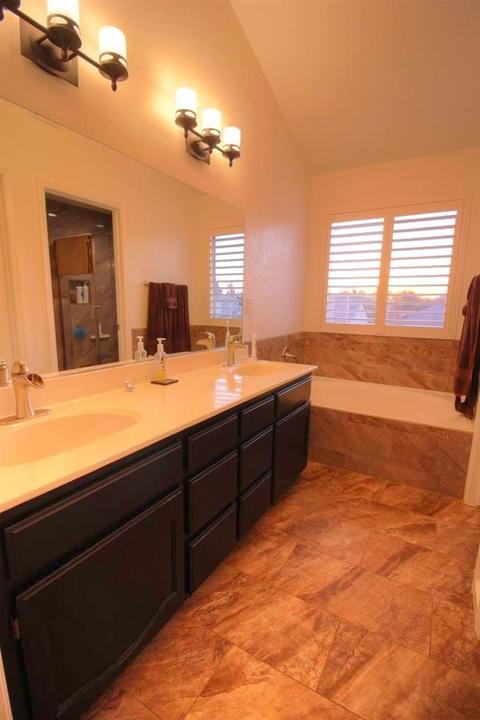 1694 W 4th St, Ripon, CA 95366 photo 52