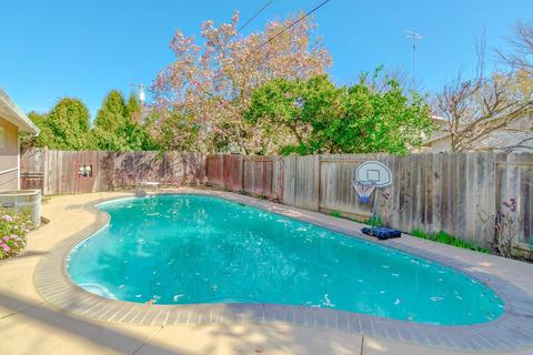 908 Pine Ln, Davis, CA 95616 photo 3