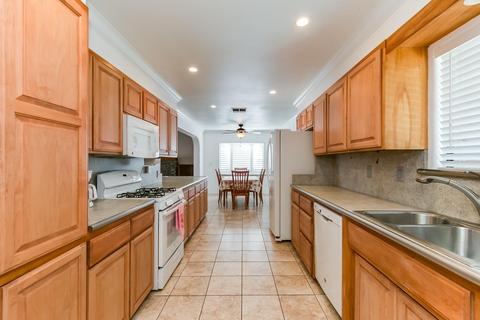 3520 Lydia Ln, Modesto, CA 95357 photo 5